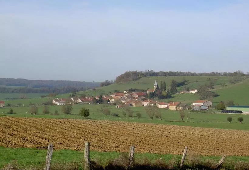 Aamiaismajoitus (B&B) La Maison De Marie Claire
