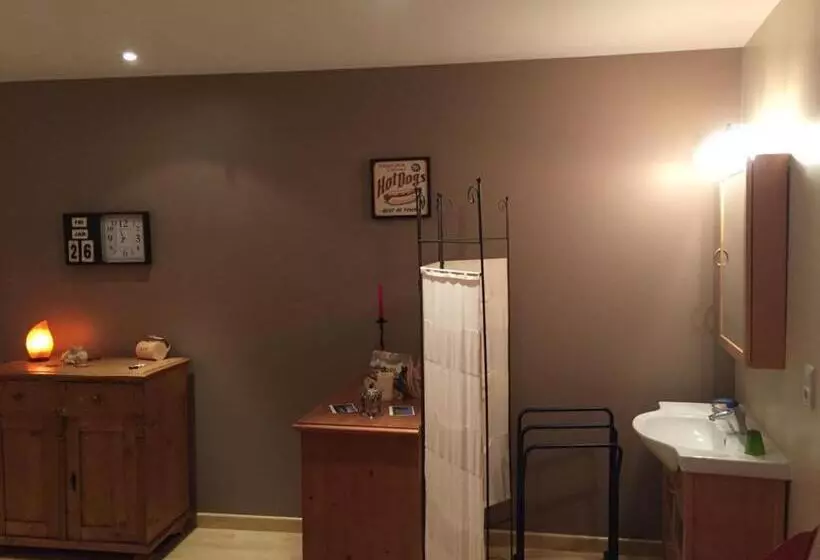 Aamiaismajoitus (B&B) La Maison De Marie Claire