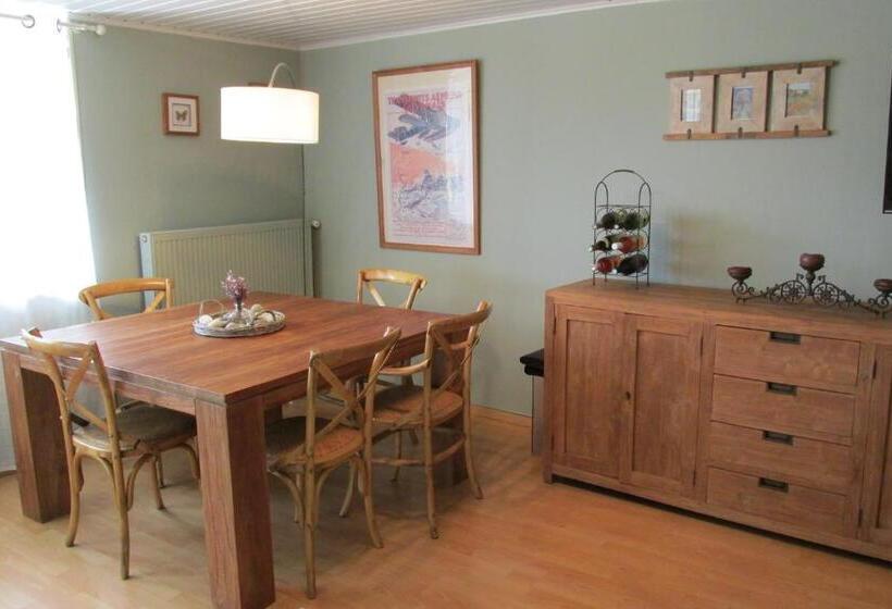 Bed and Breakfast La Taniere Douce