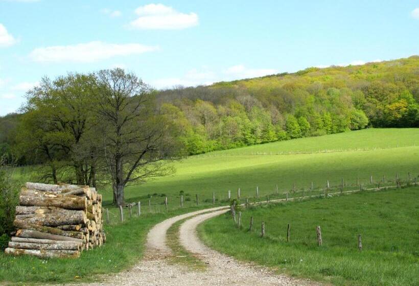 Bed and Breakfast La Taniere Douce