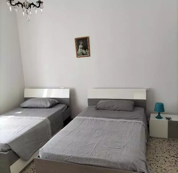 Aamiaismajoitus (B&B) Noemi & Julienne