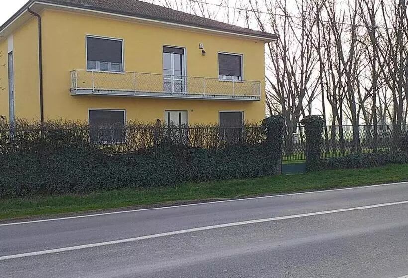 Aamiaismajoitus (B&B) Noemi & Julienne