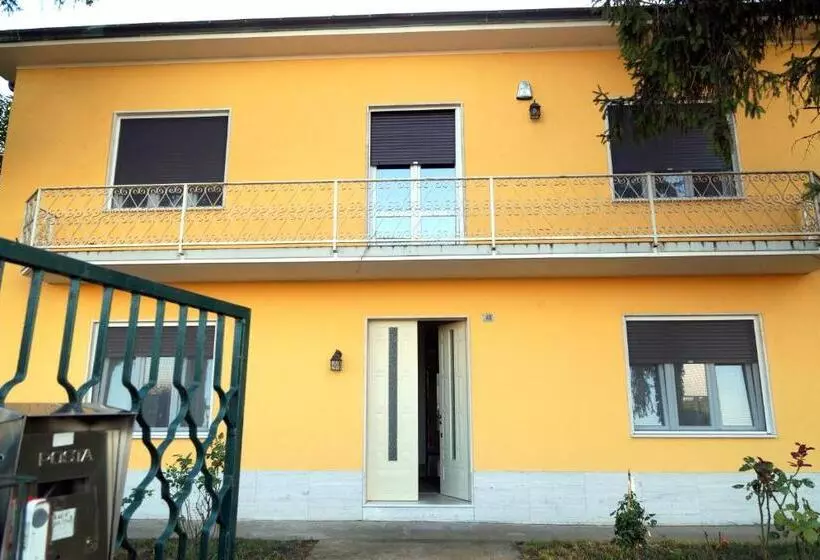 Aamiaismajoitus (B&B) Noemi & Julienne