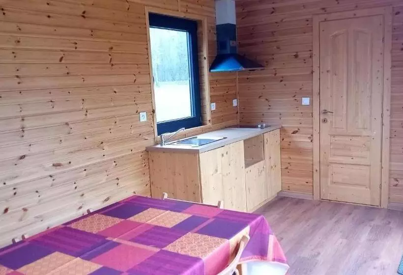 Aamiaismajoitus (B&B) Villa Dikaria