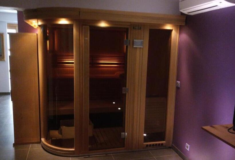 مبيت وإفطار Villa Dikaria