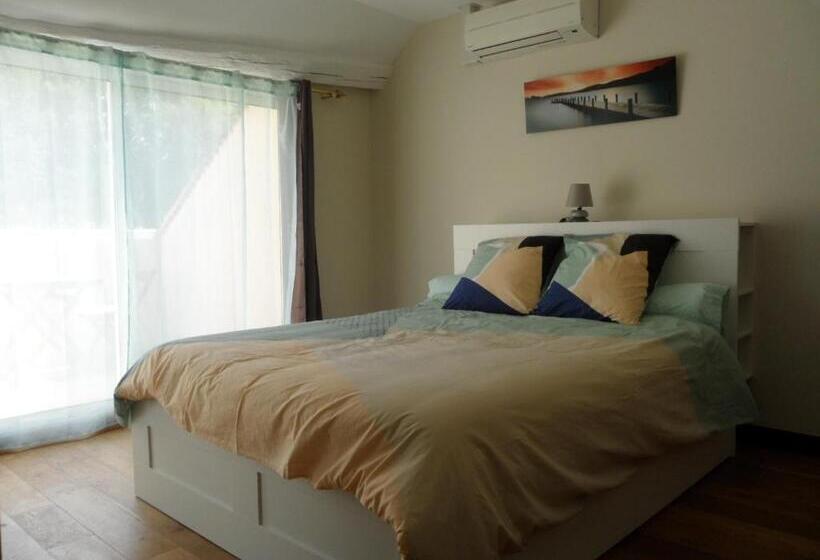 مبيت وإفطار Villa Dikaria