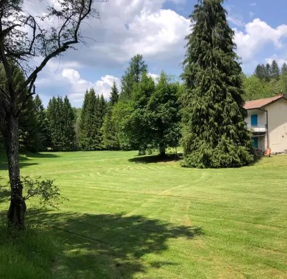 ホテル Agriturismo La Casa Nel Bosco