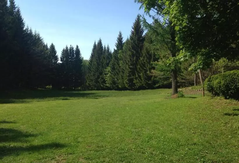 ホテル Agriturismo La Casa Nel Bosco