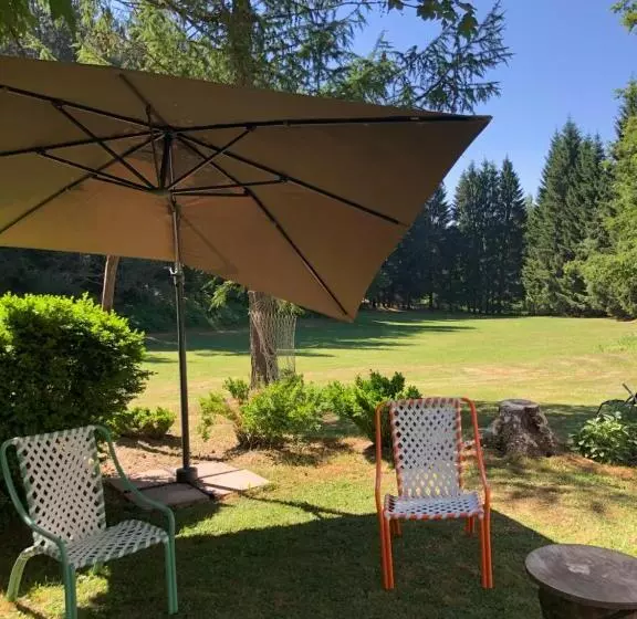 ホテル Agriturismo La Casa Nel Bosco
