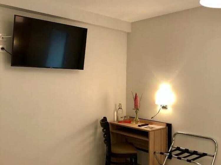 فندق Auberge Du Cezallier