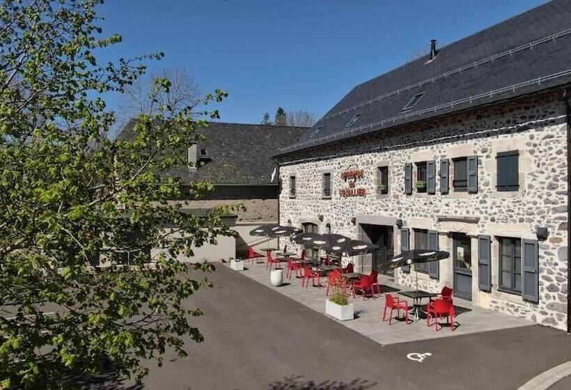 فندق Auberge Du Cezallier