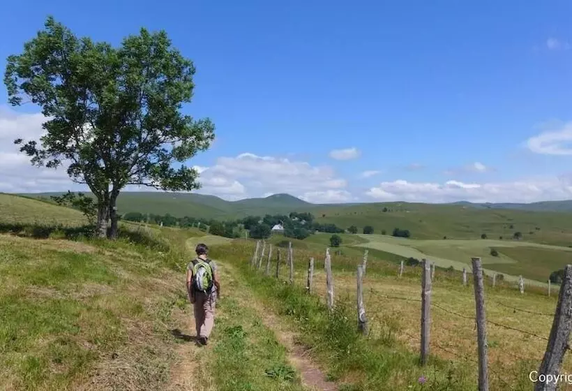 ホテル Auberge Du Cezallier