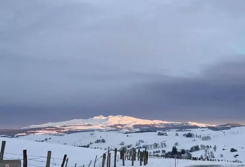 ホテル Auberge Du Cezallier