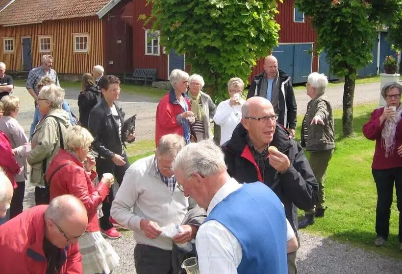 ホテル Backgårdens Turism & Kultur