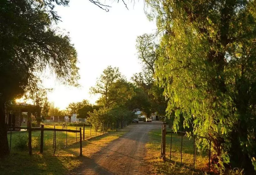 ホテル Beaconsfield Farm