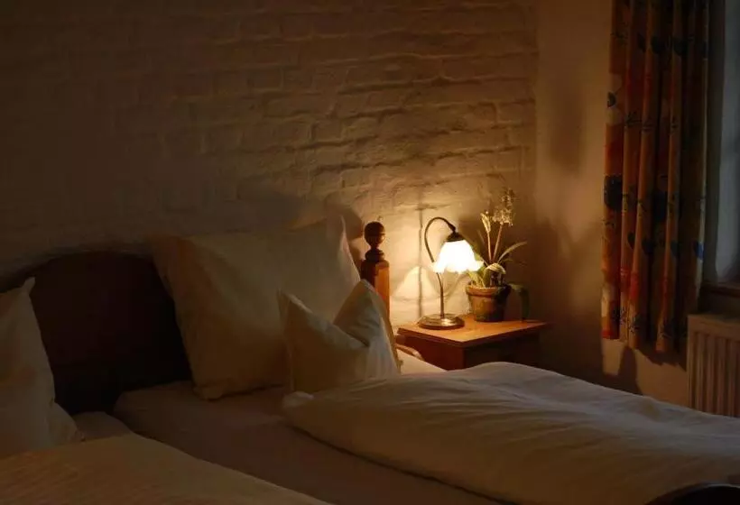 Hotelli Das Gutshaus Solzow Mecklenburgische Seenplatte Müritz