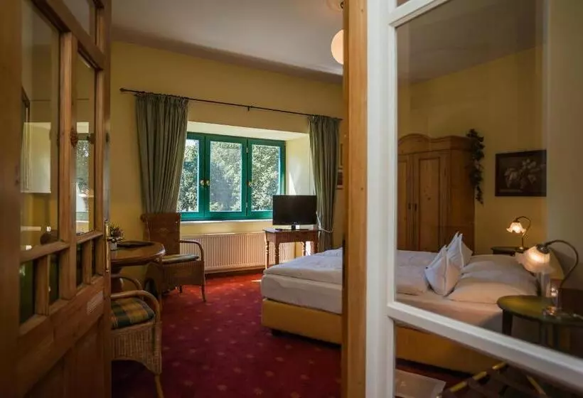 Hotelli Das Gutshaus Solzow Mecklenburgische Seenplatte Müritz