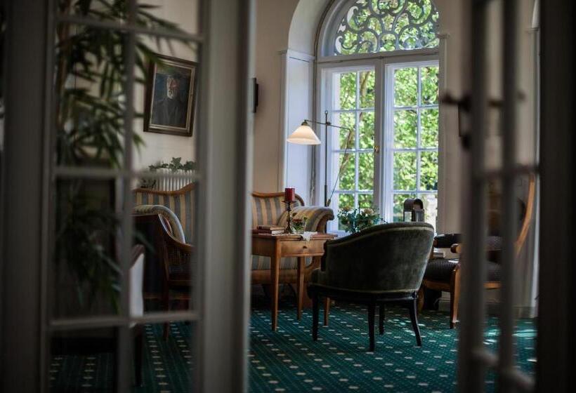 ホテル Das Gutshaus Solzow Mecklenburgische Seenplatte Müritz