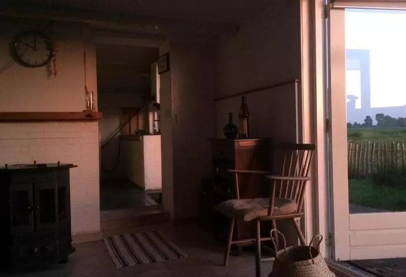 Hotelli Farmhouse Near Beach