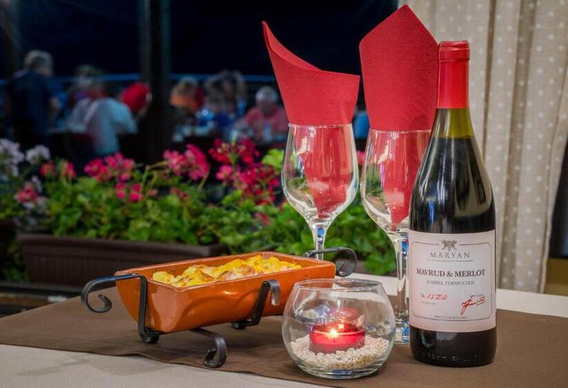 فندق Palitsi Dam Complex