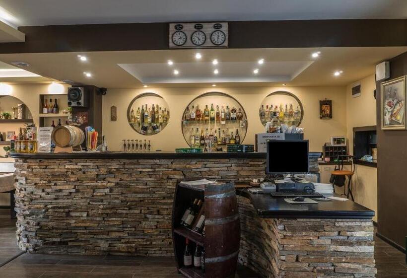 فندق Palitsi Dam Complex