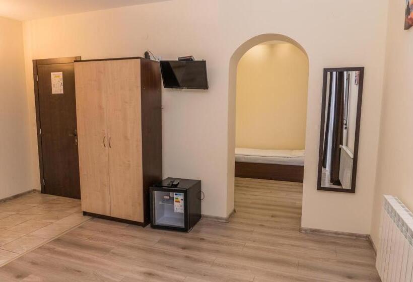 فندق Palitsi Dam Complex