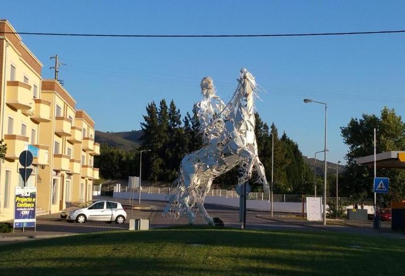 Пансион A Casa Da Serra   Alojamento Local
