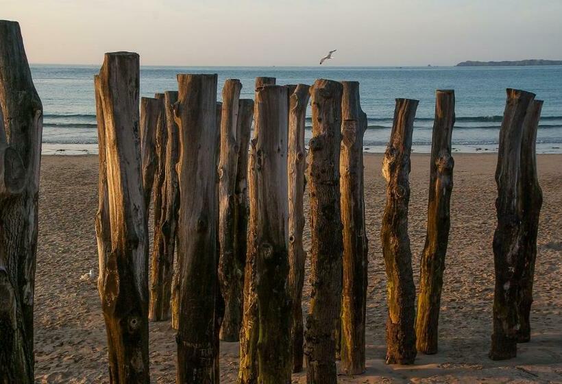 פנסיון Gites Bijoux