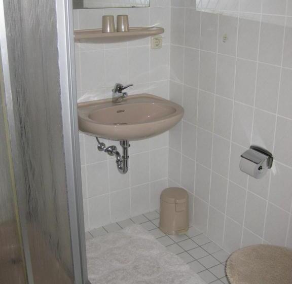 פנסיון Gasthaus Am Brunnen