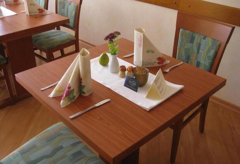 פנסיון Gasthaus Am Brunnen