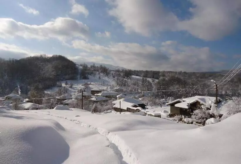 ペンション Kandaphery Guest Houses