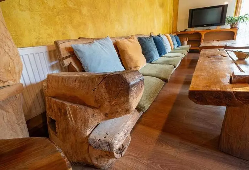 ペンション Kandaphery Guest Houses