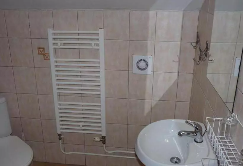 Majatalo Penzión Nezábudka