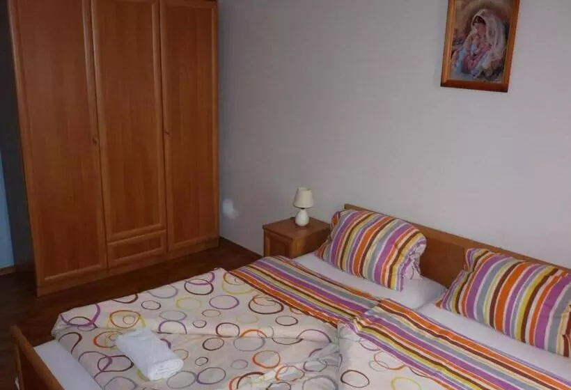 Majatalo Penzión Nezábudka