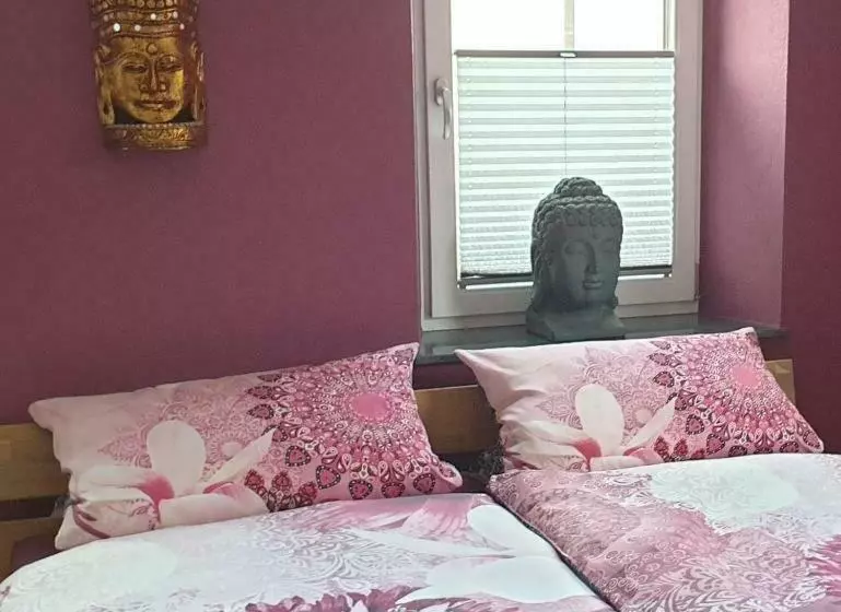 ペンション Schlafwelt   Thailand