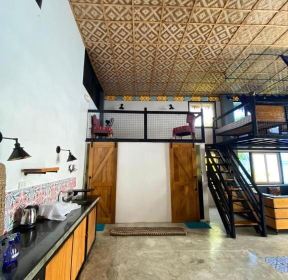 Resort Fantasy Lodge