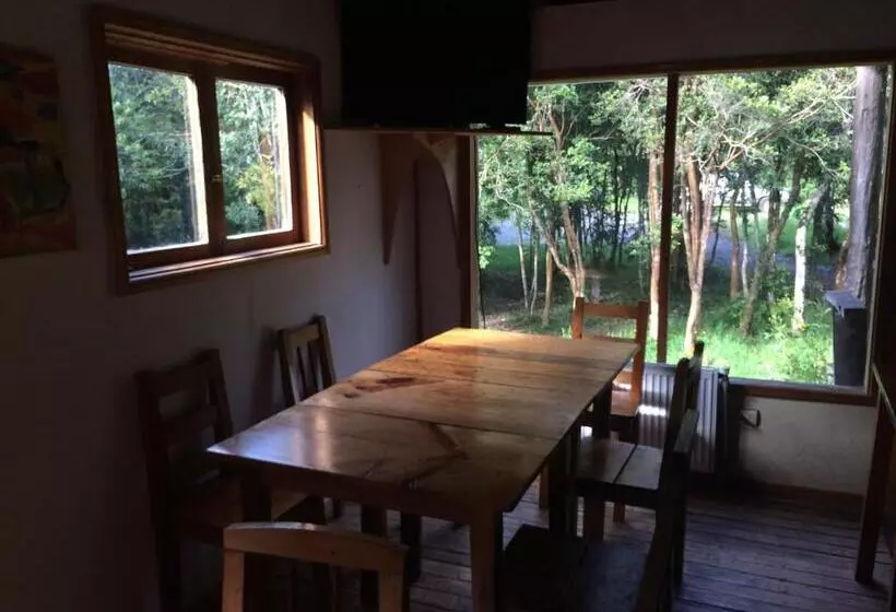 ユースホステル Habitación En Rio Puelo