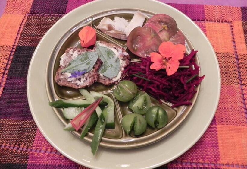 مبيت وإفطار Au Son Du Jardin Poitevin