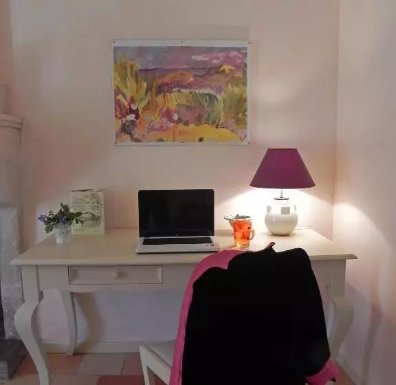 Aamiaismajoitus (B&B) Au Son Du Jardin Poitevin