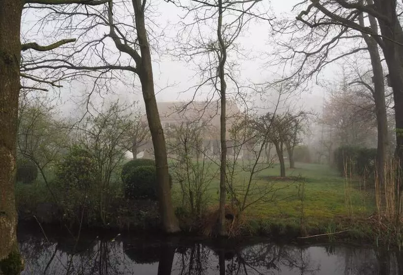 Aamiaismajoitus (B&B) Bed & Brochje Burgum