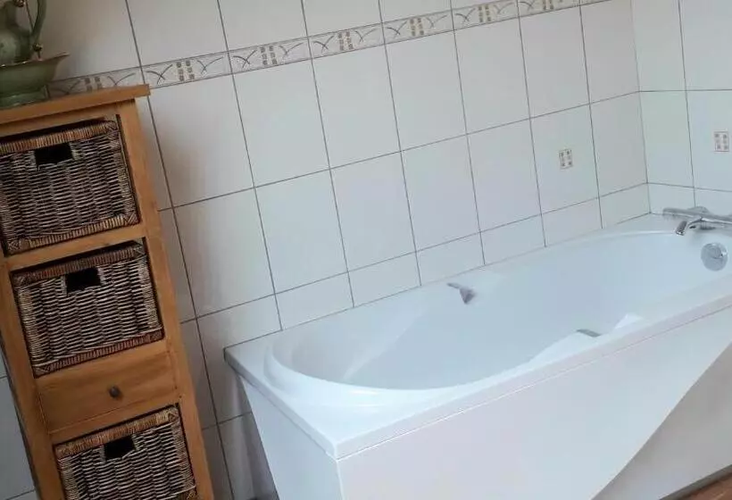 ベッドアンドブレックファースト Blingel, Lovely House With 1st Class Breakfast