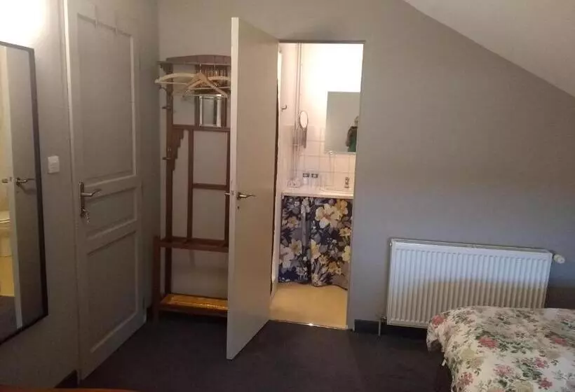 Aamiaismajoitus (B&B) Chambre D Hôtes L Ermite