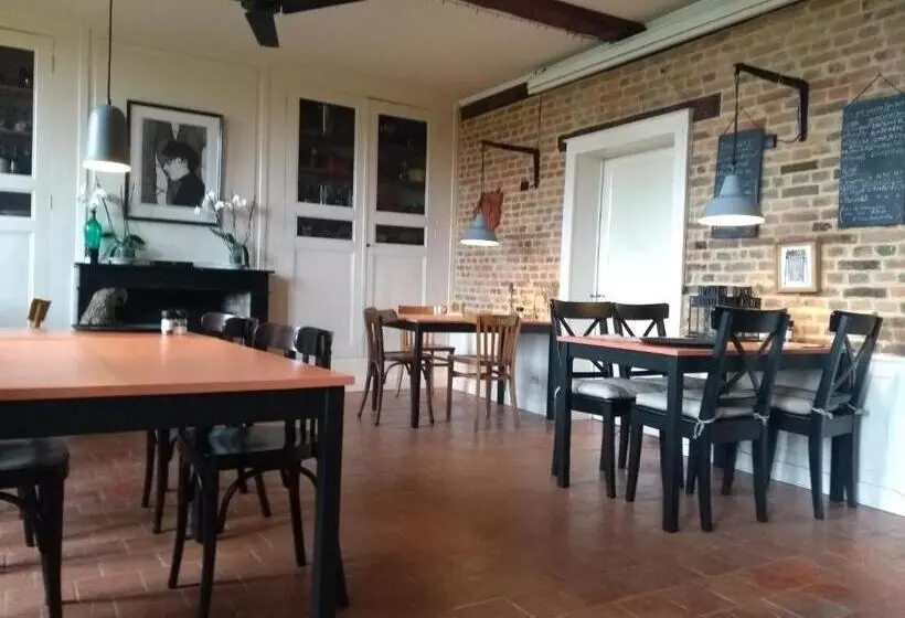 Aamiaismajoitus (B&B) Chambre D Hôtes L Ermite