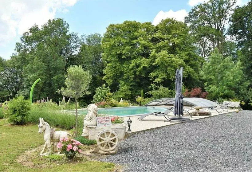 ベッドアンドブレックファースト Château De Broyes