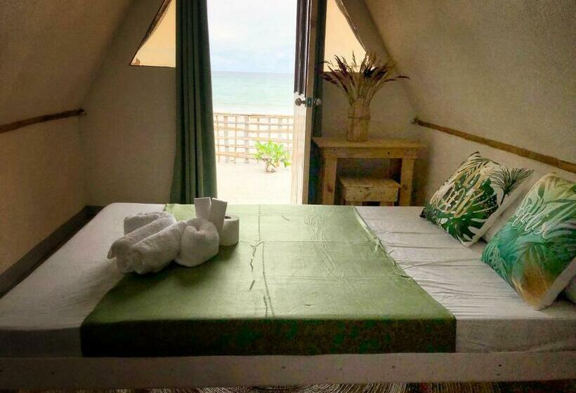 Bed and Breakfast Beach Front Hut   Faith Bay Huts 1