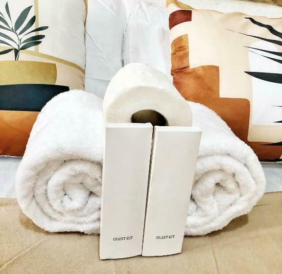 Bed and Breakfast Beach Front Hut   Faith Bay Huts 1