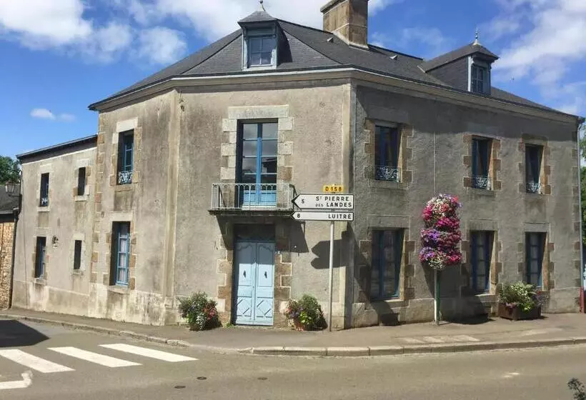 Aamiaismajoitus (B&B) L Ancien Hôtel