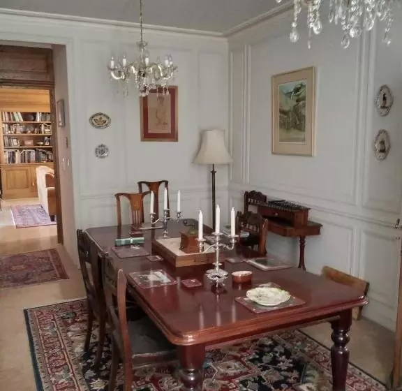 Aamiaismajoitus (B&B) L Ancien Hôtel