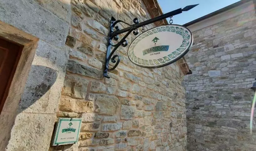 Aamiaismajoitus (B&B) L Orologio Casa Vacanze