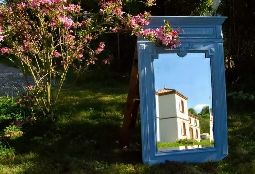 Aamiaismajoitus (B&B) La Cascadeta